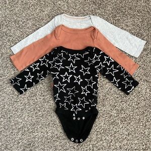 Set of 3 Newborn Onesies